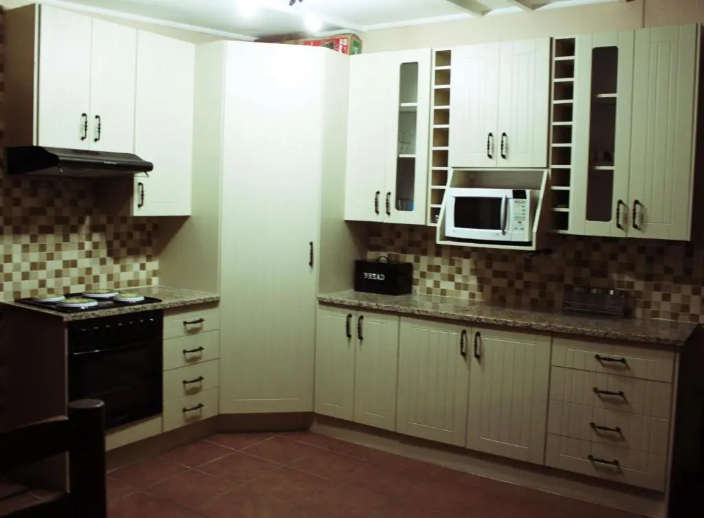 3 Bedrooms Cottage