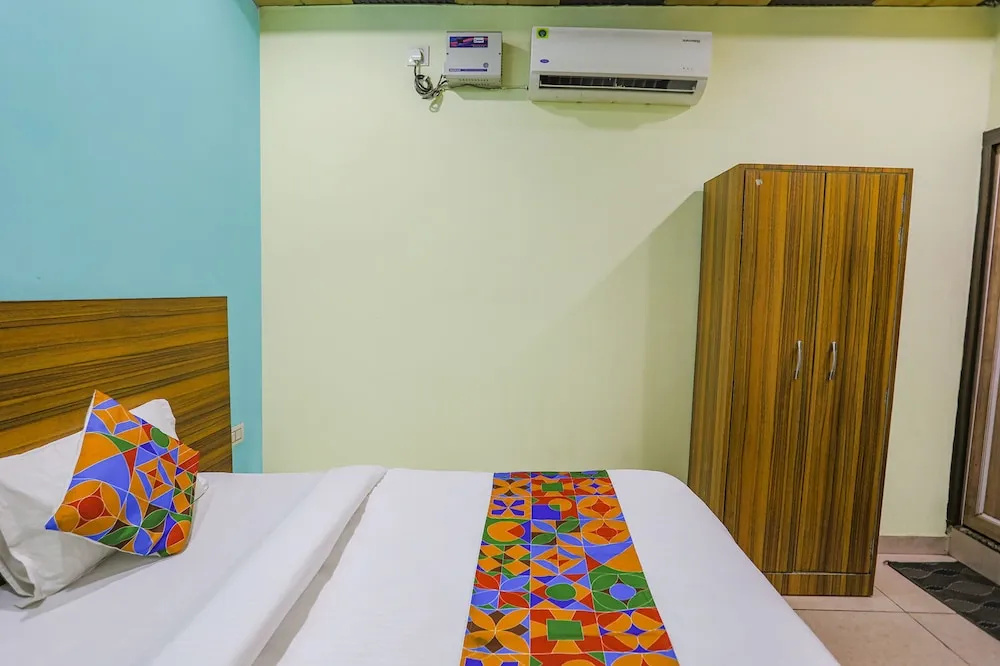 FabHotel Yatika Inn