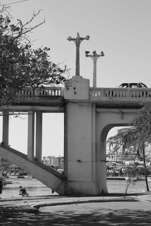 100M Praia Do Forte Cabo Frio ,1 Quarto, Ar Condicionado,Cozinha ,Garagem A 5 Minutos De Restaurantes E Comercio