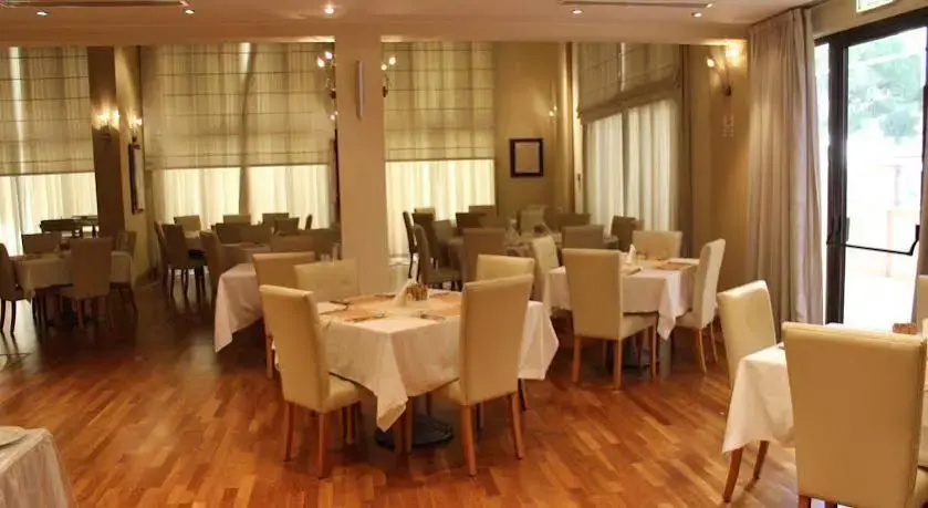 Europa Plaza Hotel - Général