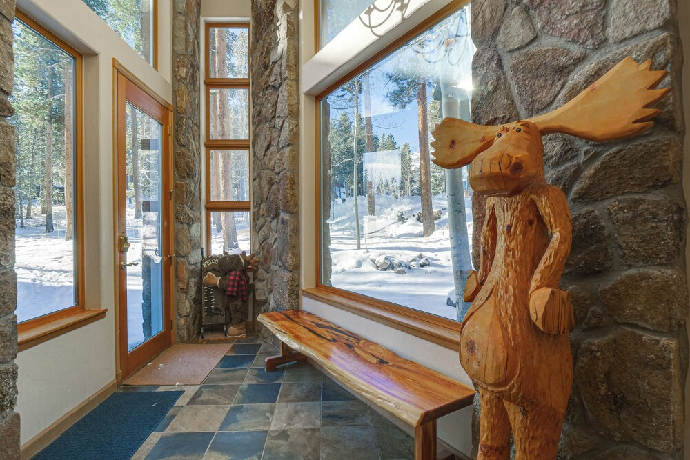 Near Ski Access: Home w/ Hot Tub in Breck!