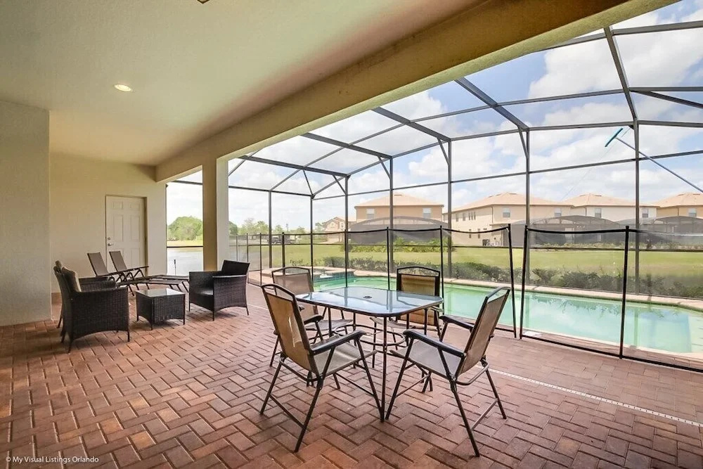 New Lake Front Pool, Movie Theater, Games & More! 8 Bedroom Villa