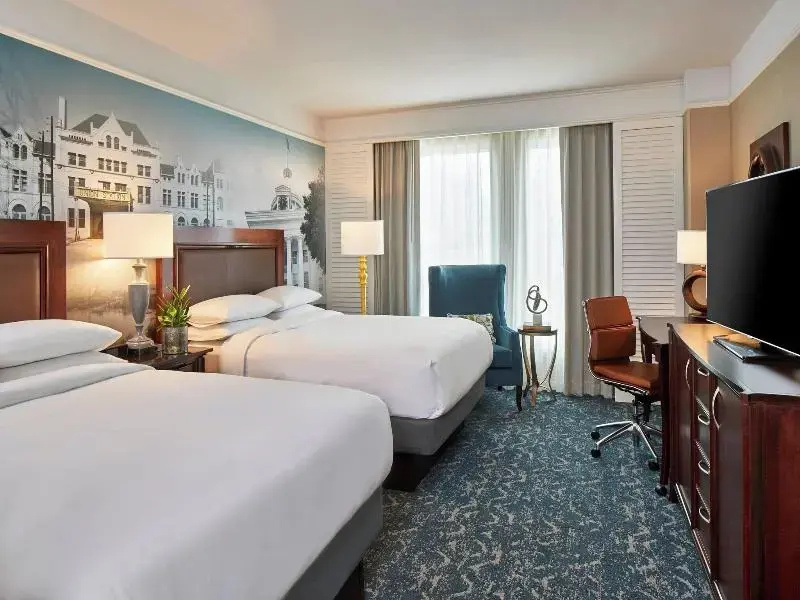 Renaissance Montgomery Hotel & Spa at the Convention Center - Chambres