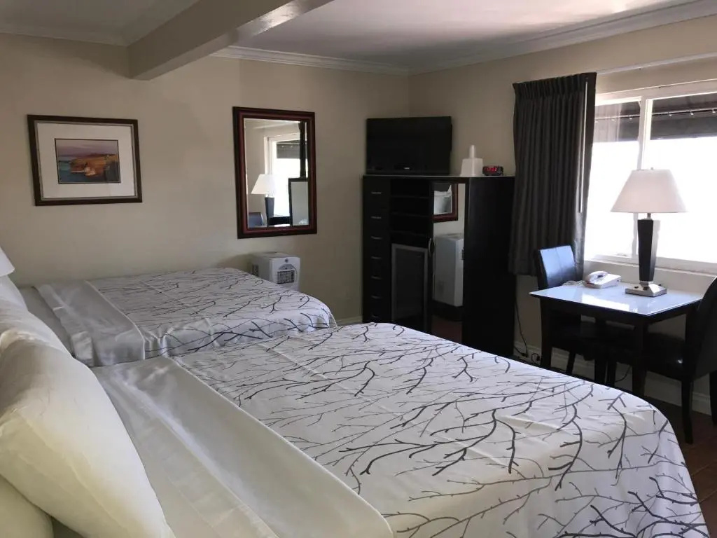 Ocean Beach Hotel - Chambres