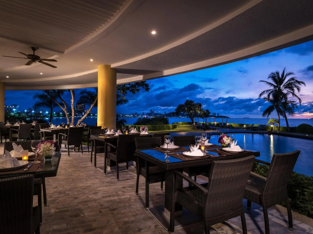 Dusit Thani Pattaya - фото 39