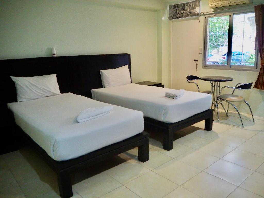 Двухместный номер Standard 2 отдельные кровати в Orm Thong Apartments