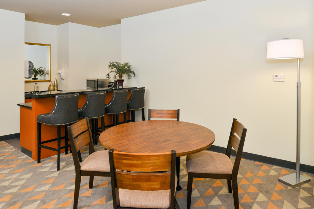 Holiday Inn Kansas City Airport by IHG - Général