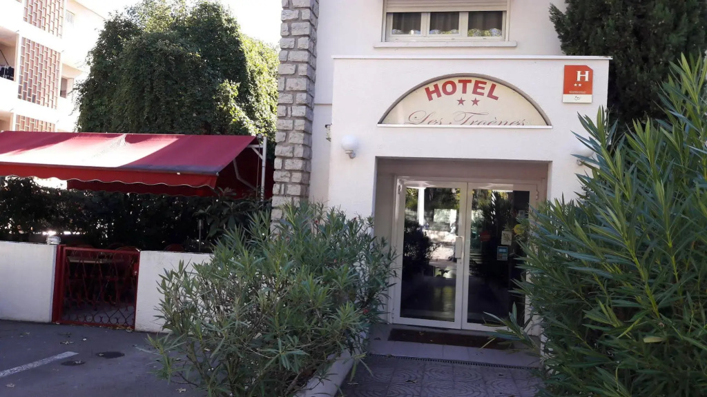 Hôtel les Troenes