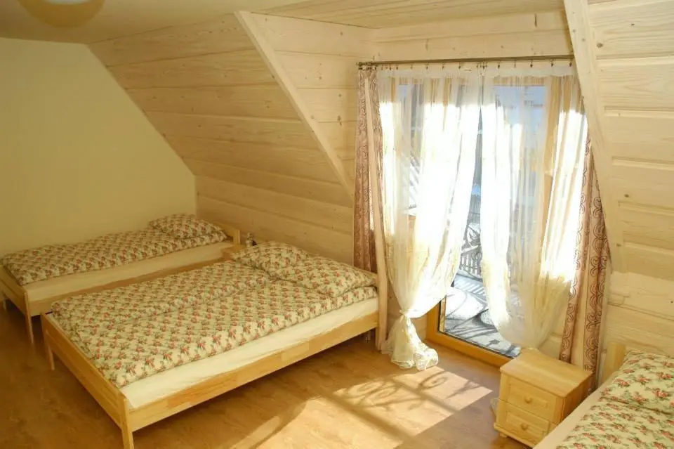 Standard Quadruple room with mountain view