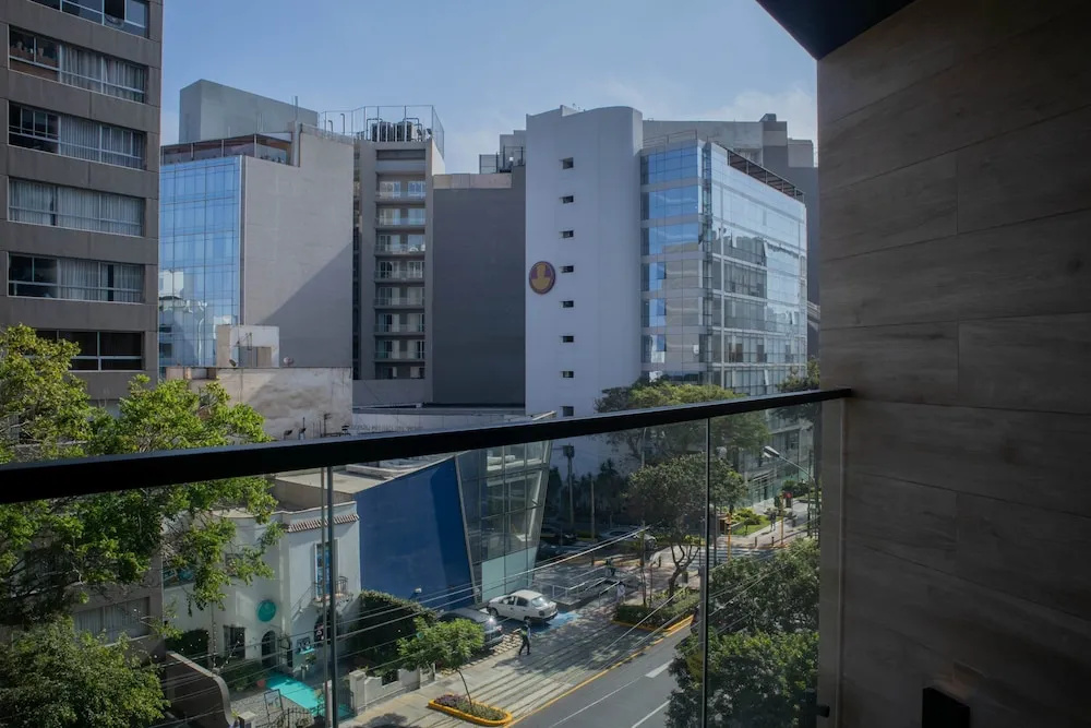 w Striking 2BR w Terrace in Miraflores
