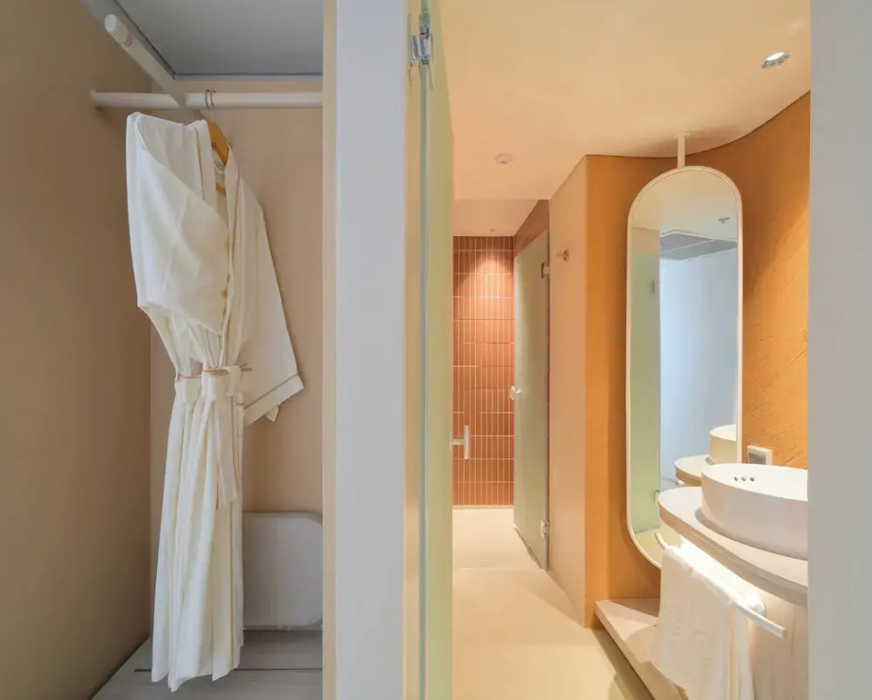 Deluxe Spa Double Suite with ocean view (full double bed)