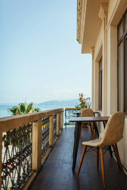 Superior room with city view