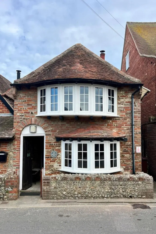 Journey s End Luxury Cottage 100m From Sea