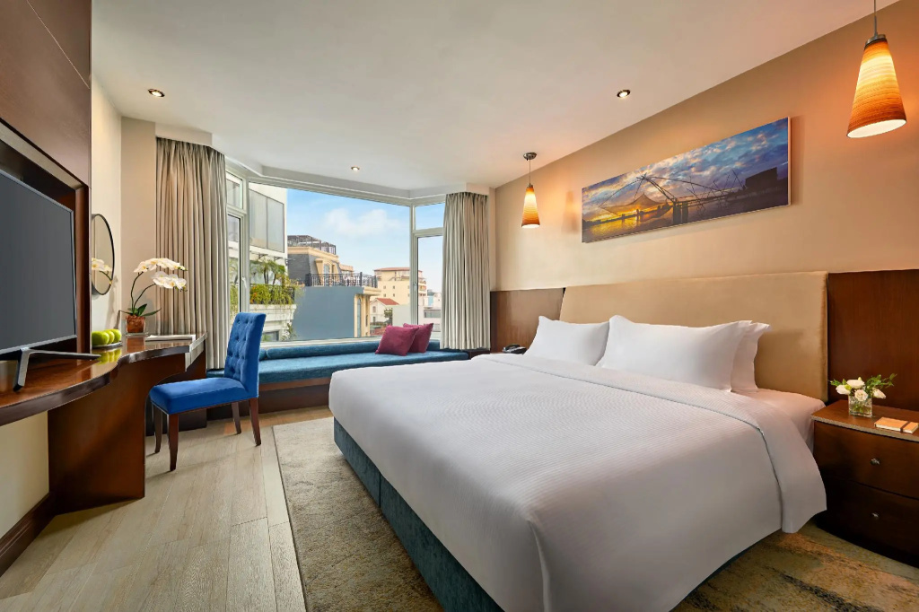 Отель The Hanoi Club Hotel & Residences в Ханое