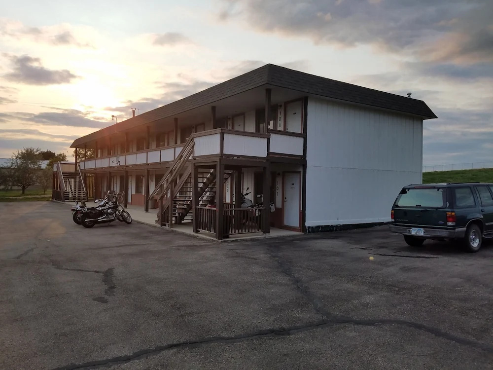 Moorcourt Motel