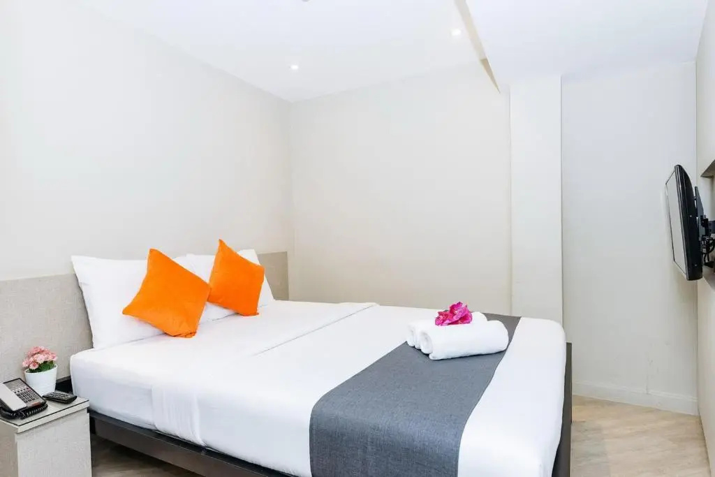 Standard Double room (full double bed)