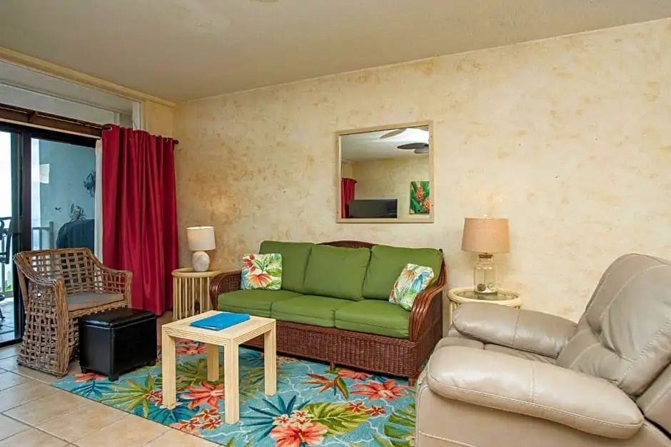 2 Bedrooms Villa