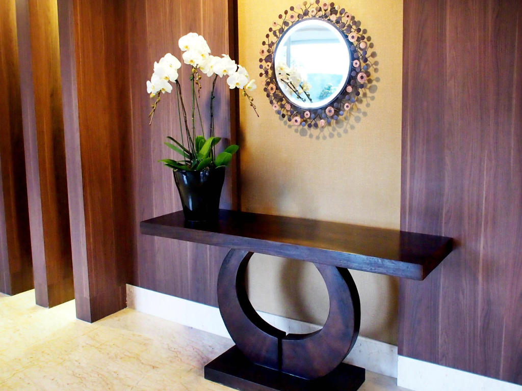 Lobby & Reception
