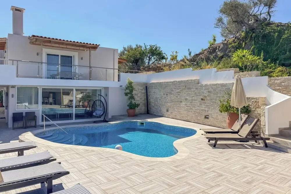 4 Bedrooms Family Villa with sea view