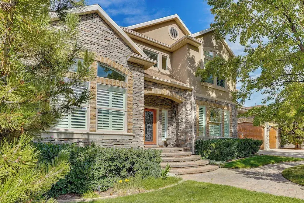 Elegant 6,300-sq-ft Family Home w/ Hot Tub in Orem