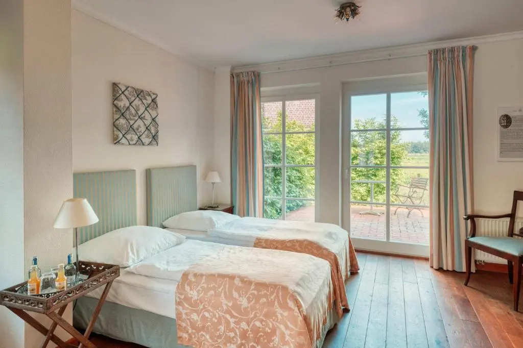 Deluxe Double room (twin beds)