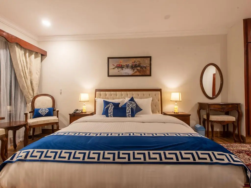 Deluxe Double room (full double bed)