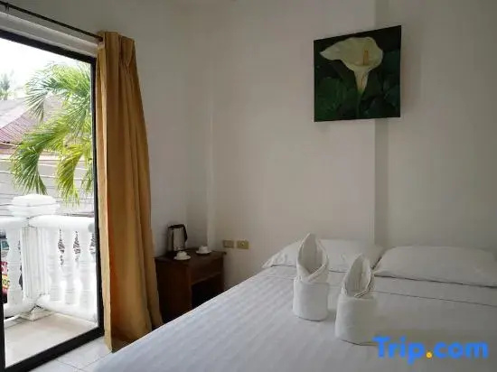 Island Inn Room Type - Superior Room with Balcony