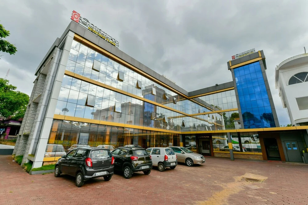 OYO 22757 Gokulam Heritage Plaza
