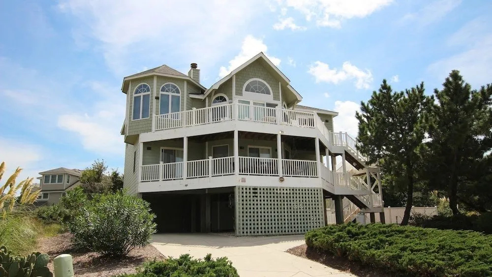 It's All Good - 5 Br home by RedAwning