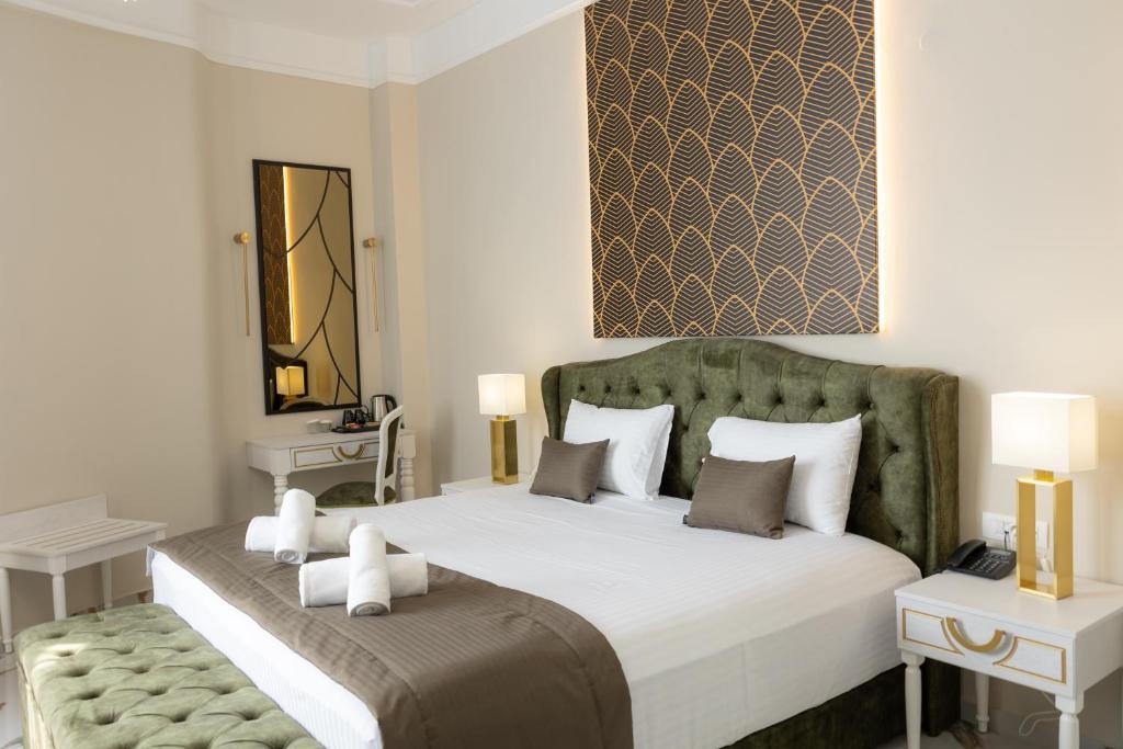 Люкс Deluxe в Modern Luxury Hotel