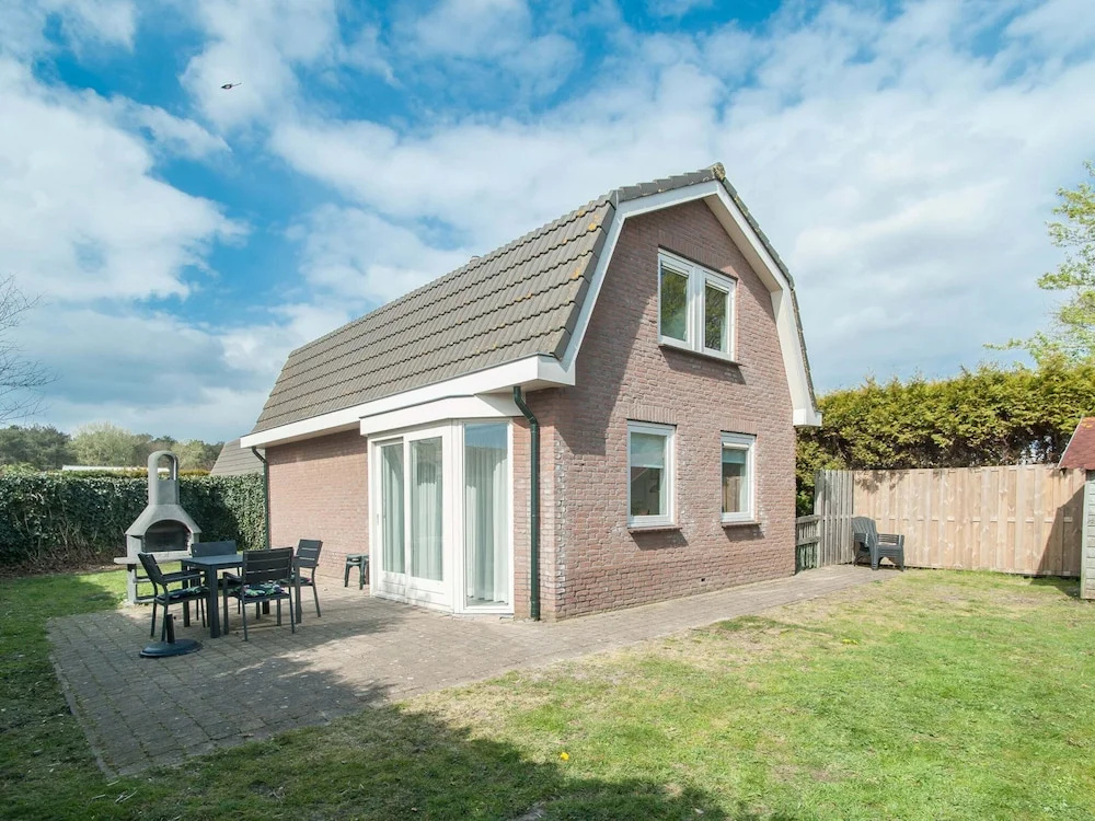 Nice House with Large Garden in Noordwijk near Sea