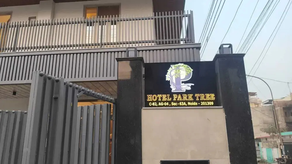 Hotel park Tree I Sec-63a I Noida