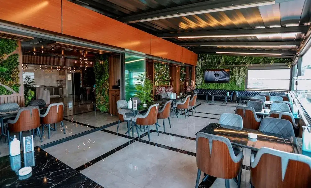 Hotel photo 12