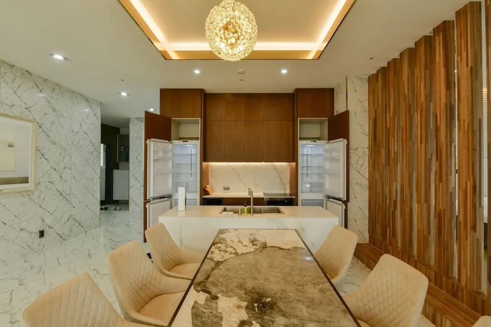 Royal Villa