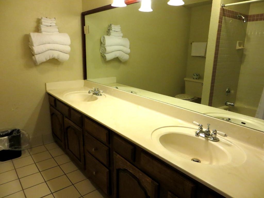 The New Pioneer Room Type - Superior King Room