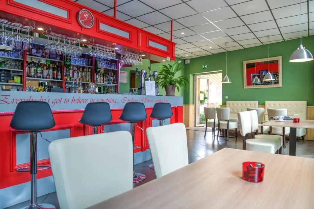 Logis Hôtel Restaurant Du Commerce - Général