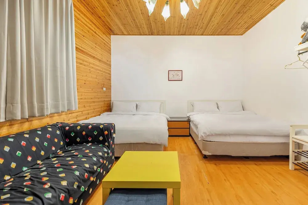 Standard Family room with mountain view