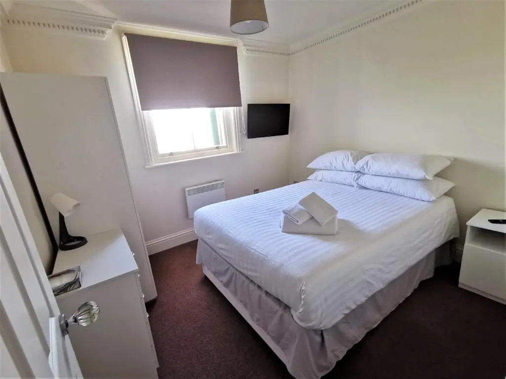 The Clarendon Royal Hotel - Chambres