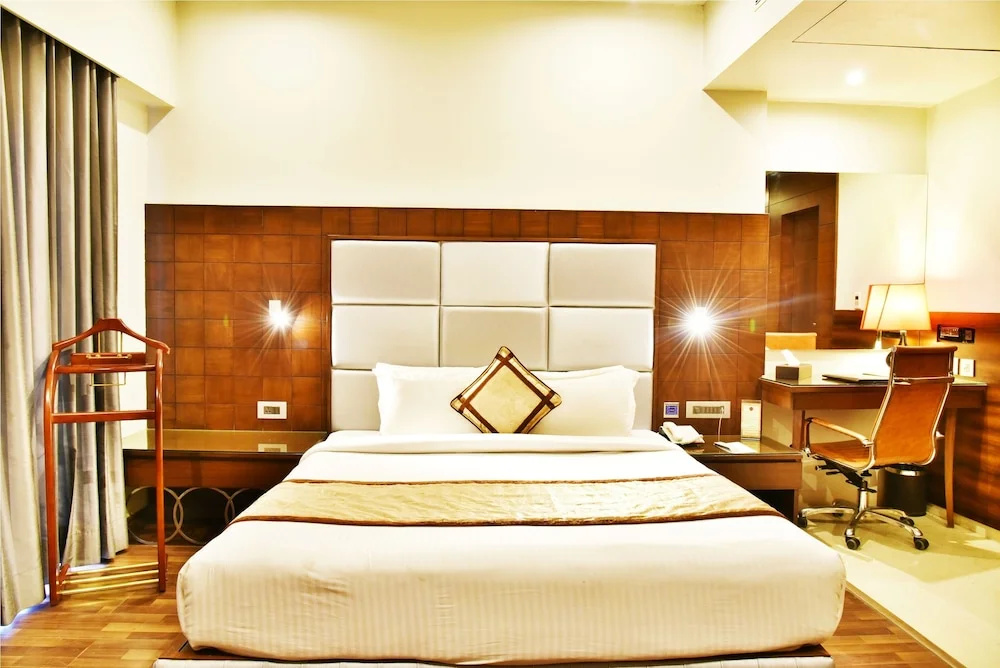 Sawera Grand - Chambres