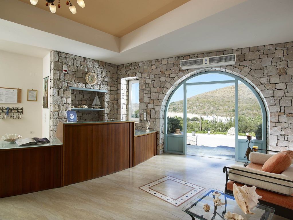 Lobby & Reception