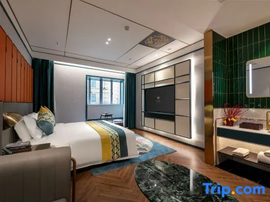 Grand room