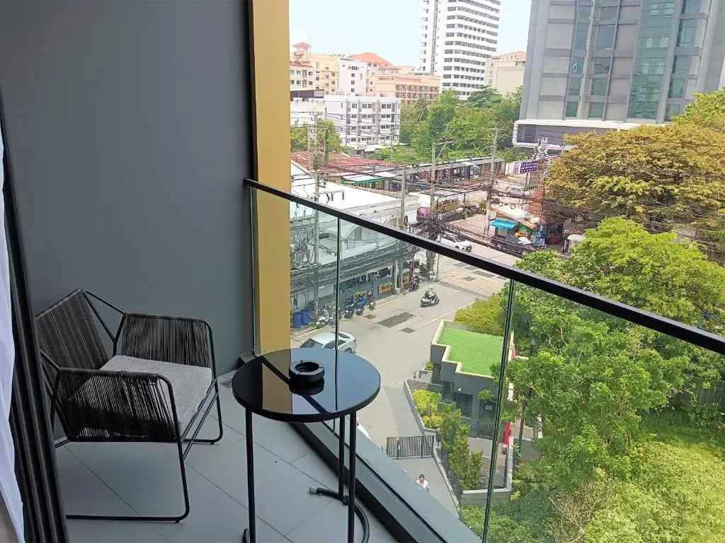 Edge Central Pattaya Lux Signature