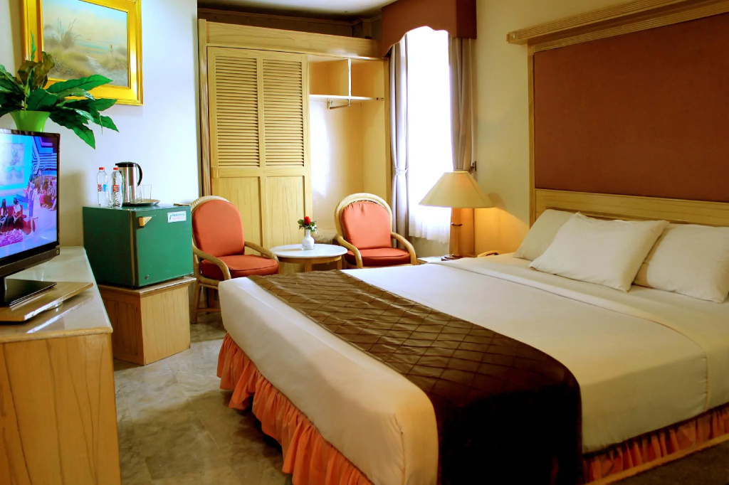 Johns Pardede International Hotel - Général