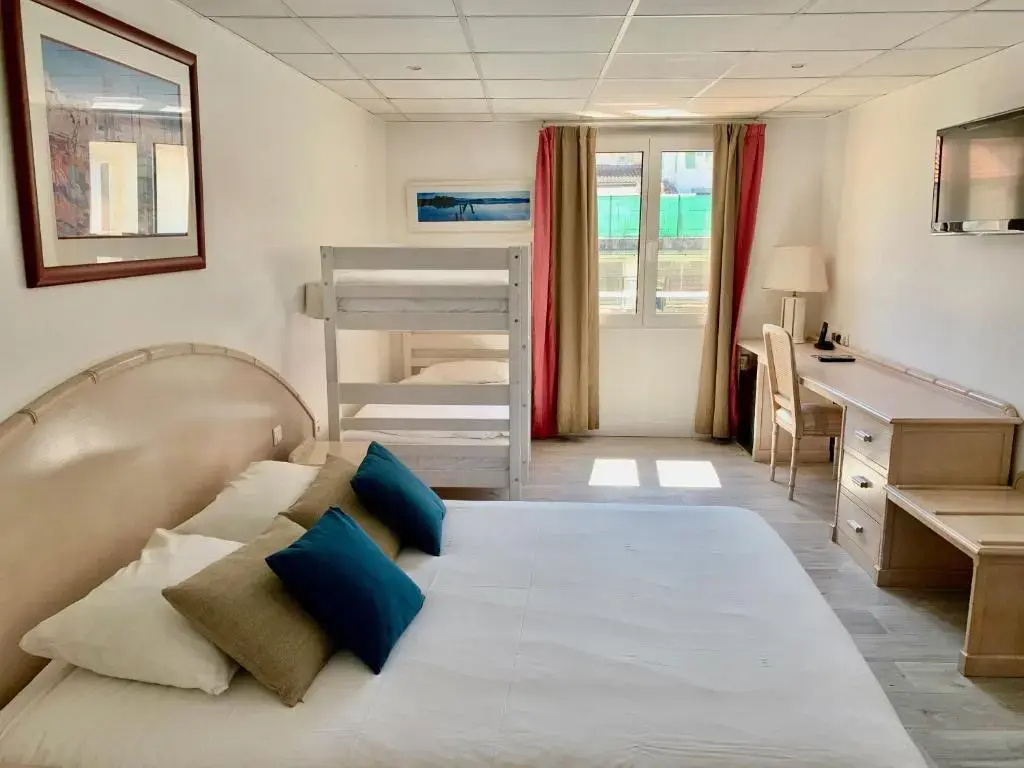 Standard Quadruple room