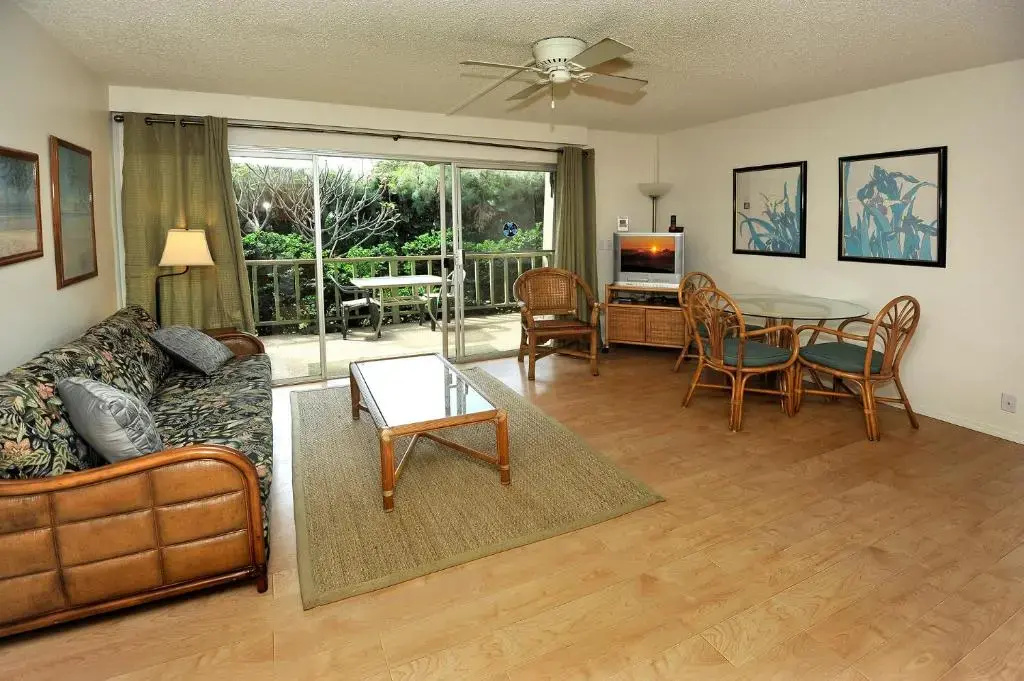 Kihei Kai Oceanfront Condominiums - Chambres