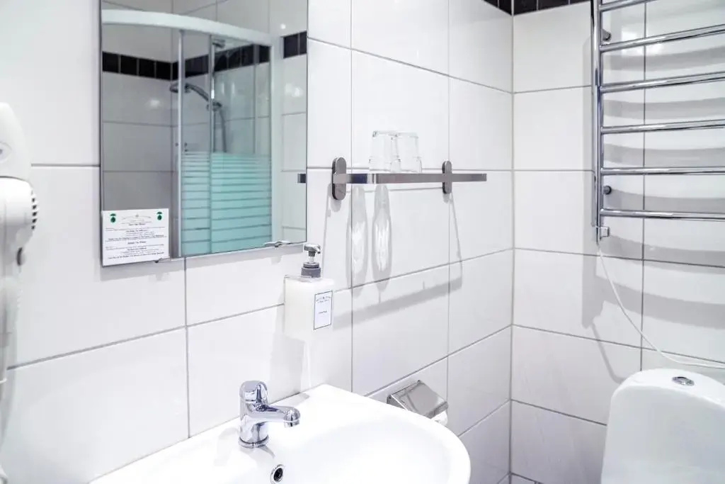 Queen's Hotel by First Hotels - Chambres