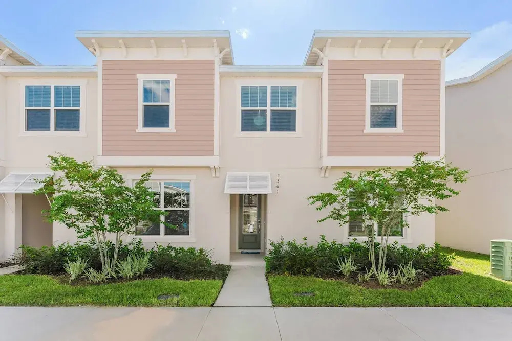 Themed 6BR Solara Near Disney Pool Summerkitchen