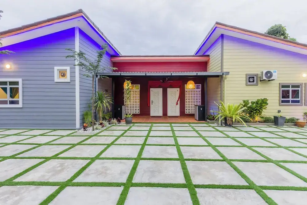 Great 5BR Garden Inn by uBook