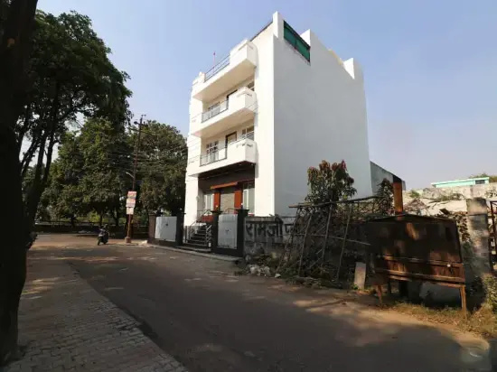 OYO 24773 Tusarth Inn