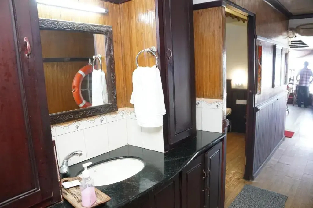 Soma Houseboat - Chambres
